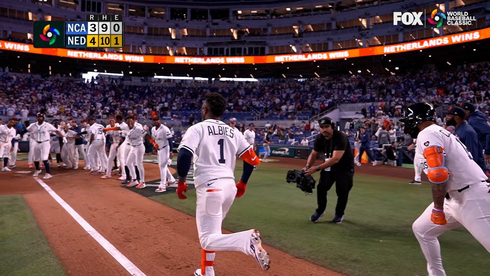 Clutch Gene 💪 Netherlands’ Ozzie Albies hits Walk-Off Three-Run Home Run to defeat Nicaragua 