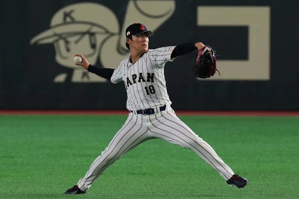 Yoshinobu Yamamoto participates in Team Japan's World Baseball Classic practice session in Tokyo last week.