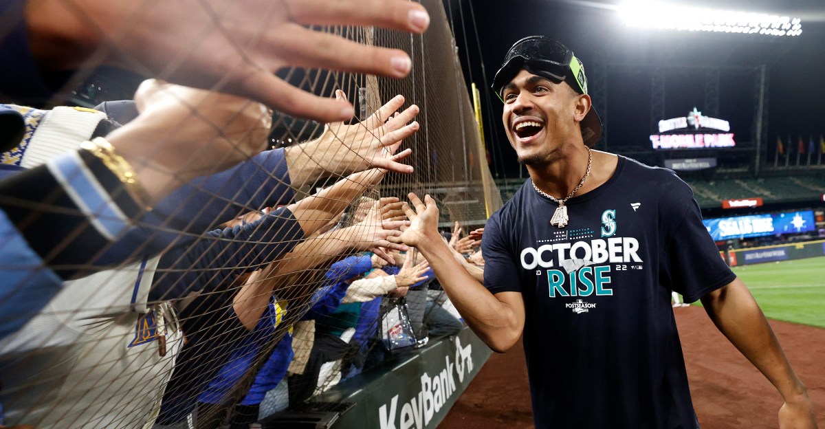 Seattle Mariners fan interactions, baseball player stories