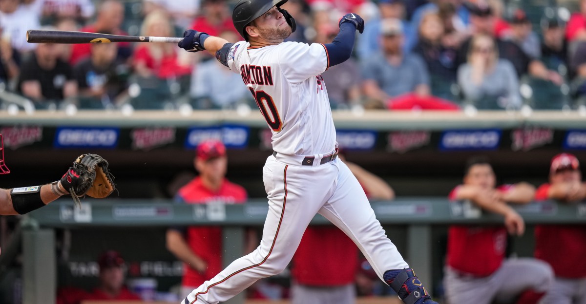 Twins one-moment wonders: Caleb Hamilton clears the fence