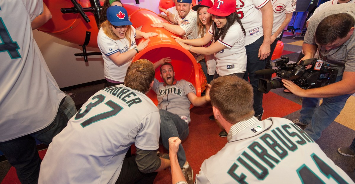 Mariners News: Angie Mentink, Carlos Santana and Andres Gimenez