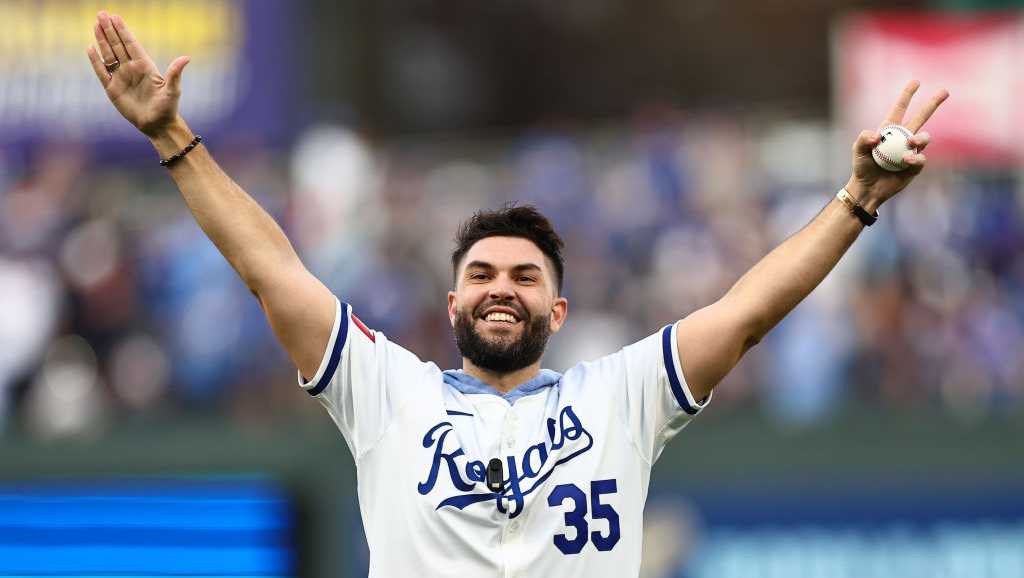 Kansas City Royals legend Eric Hosmer joins team broadcast crew