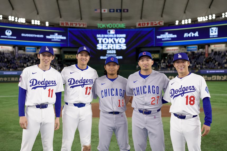 Japanese stars pose for a photo after the Tokyo Series last year. From left are Roki Sasaki, Shohei Ohtani, Shota Imanaga, Seiya Suzuki and Yoshinobu Yamamoto.