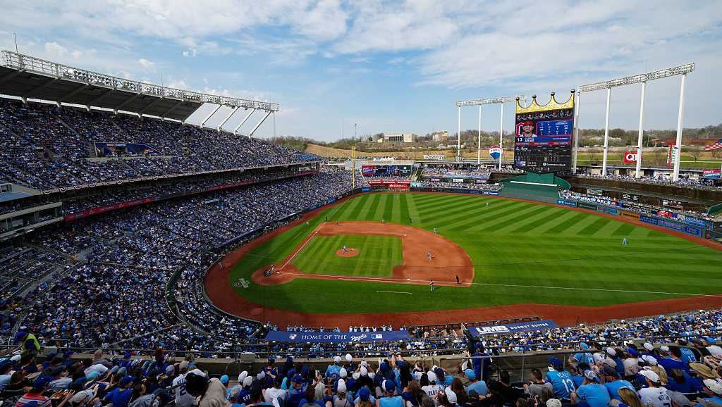 Royals vs Twins Opening Day: Start time, parking, preview