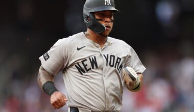 Yankees trade infielder Jorbit Vivas to Nationals for pitching prospect