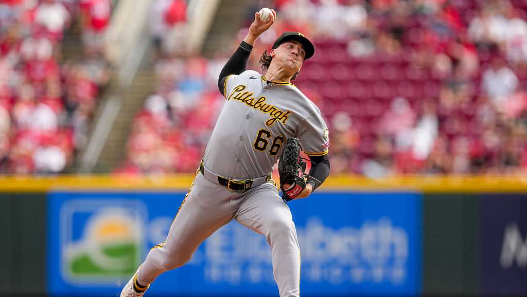 Reds acquire relief pitcher from Pirates in exchange for Callihan