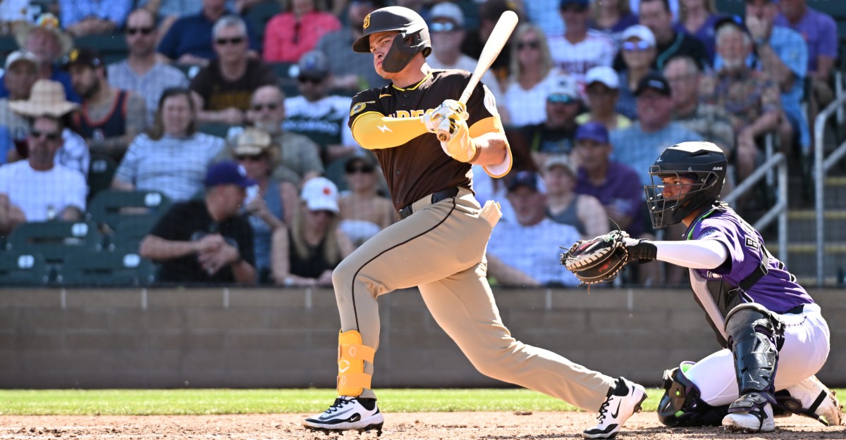 Padres struggle in loss to Athletics