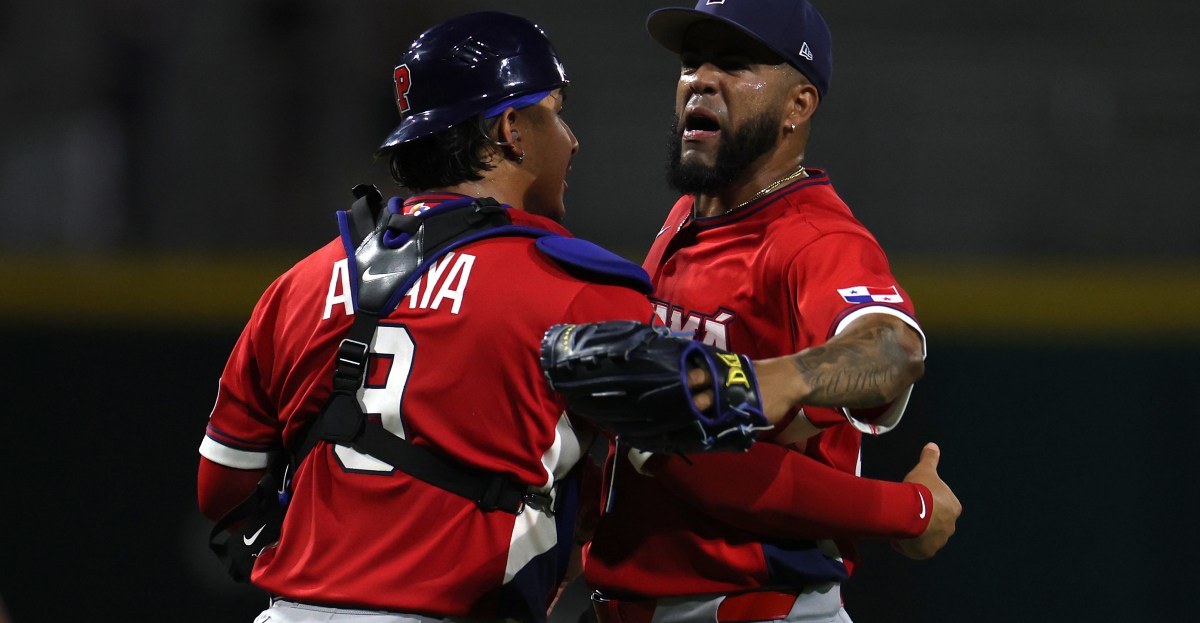 WBC Wrap-Up: Blowouts and close shaves