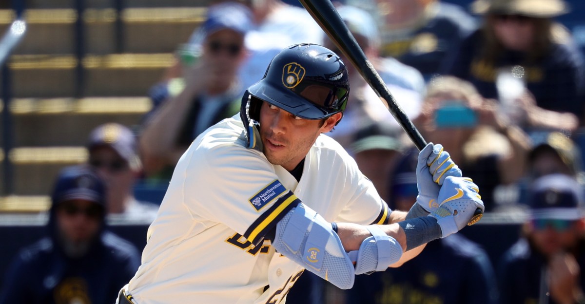 Trio of home runs leads Brewers to 11-4 win over Rangers