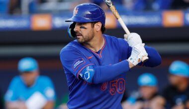 Mike Tauchman to undergo MRI for knee issue