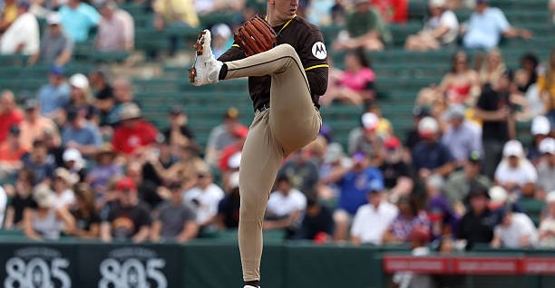 Walker Buehler dominates San Francisco, strikes out 7