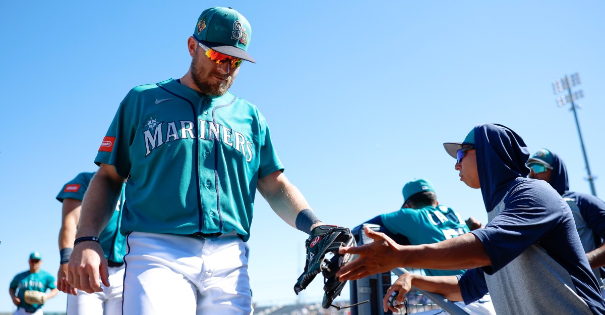 Cubs maul Mariners, but everyone stays cool in 7-1 loss