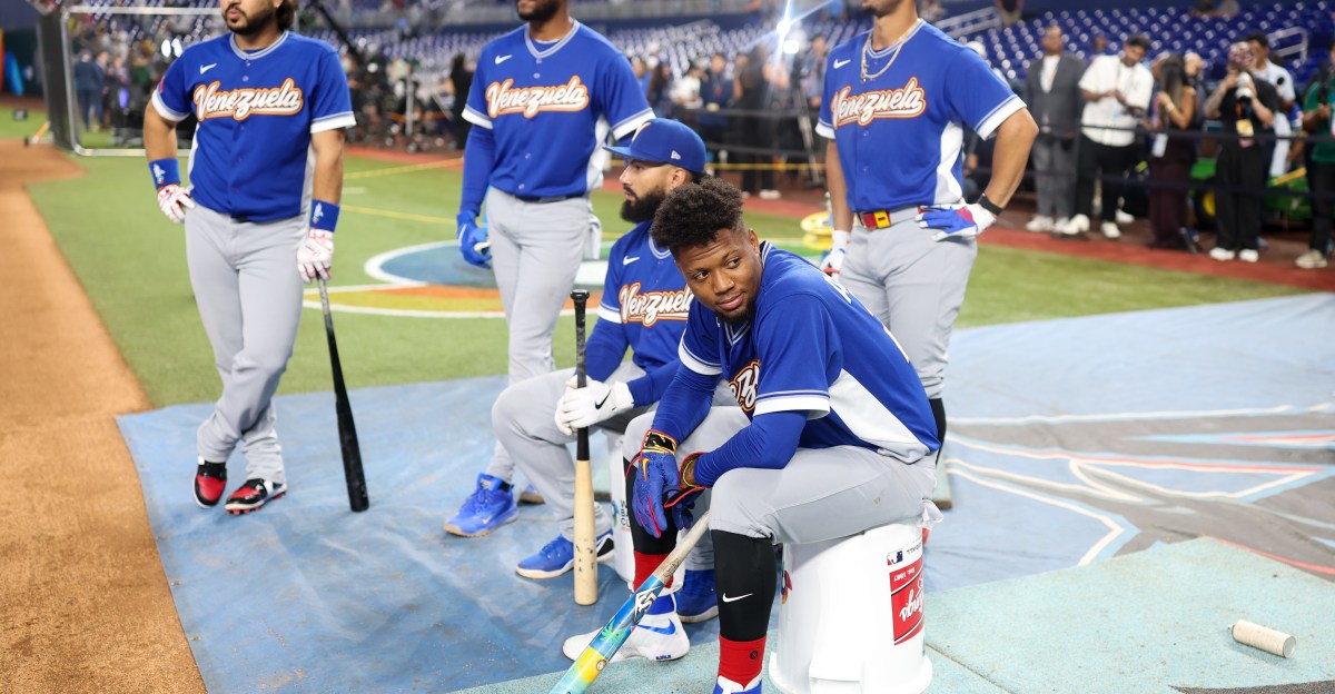 WBC Wrap-Up: Venezuela rallies past Italy, will face Team USA in finals