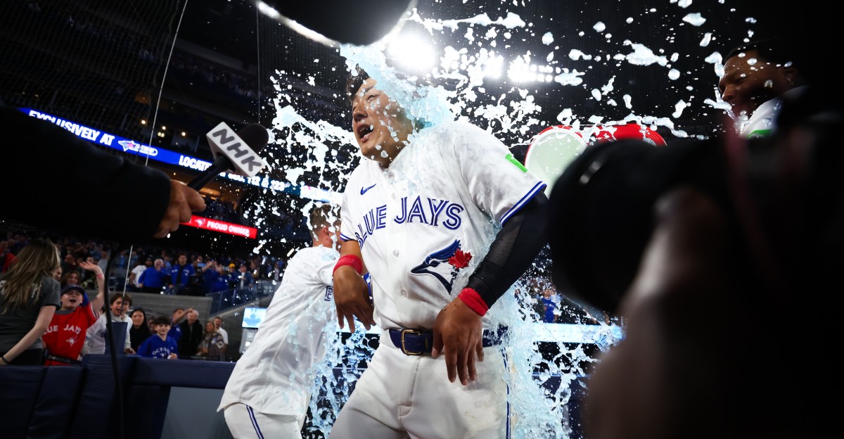 Yankees Rivals: Blue Jays walk off Athletics for second straight night