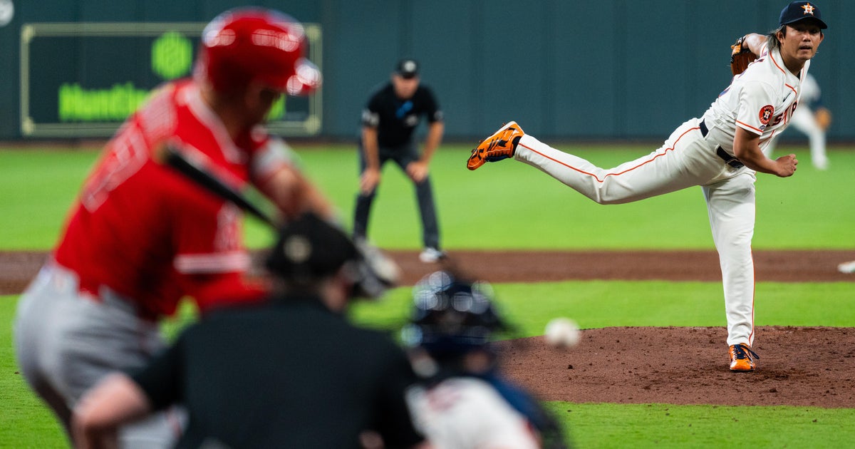 Isaac Paredes' late 2-RBI double lifts the Astros past the Angels 9-7 in disappointing debut by Imai