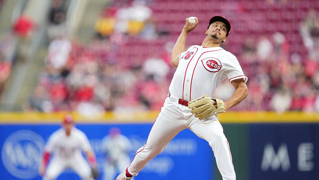 Chase Burns notches 1st major league win in Reds’ 2-0 victory over Pirates