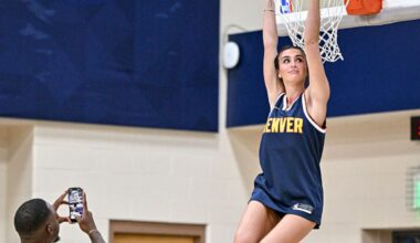 Rockies Host Gianna Girardi Tries To Fire Up The Fellas In A Bikini