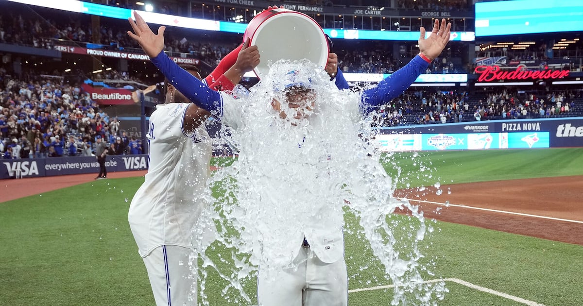 Athletics 2, Blue Jays 3 – TSN