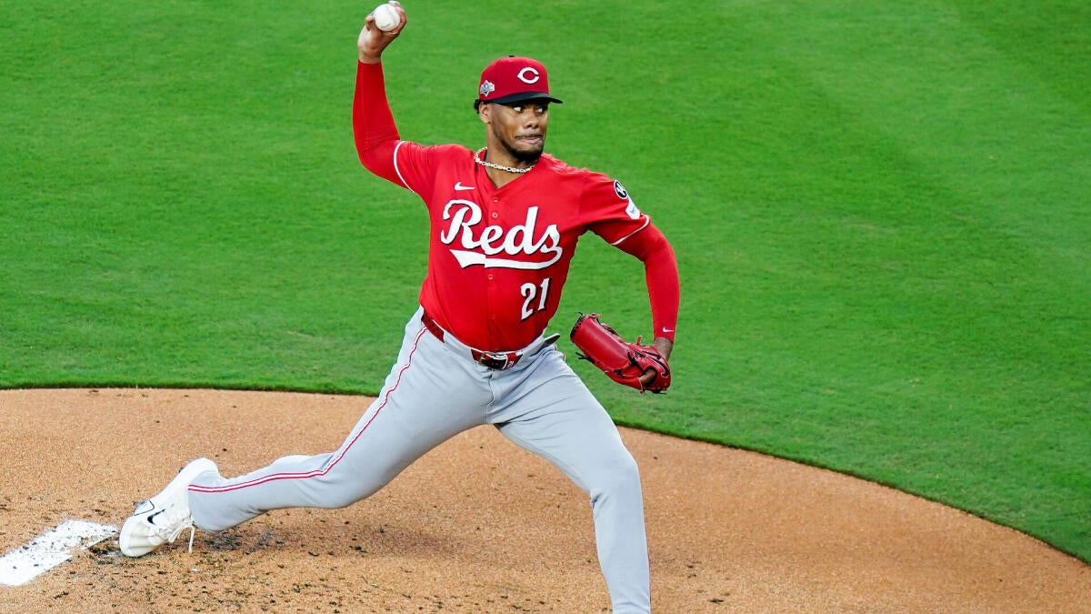 Greene injury update: Reds ace to miss time after elbow surgery