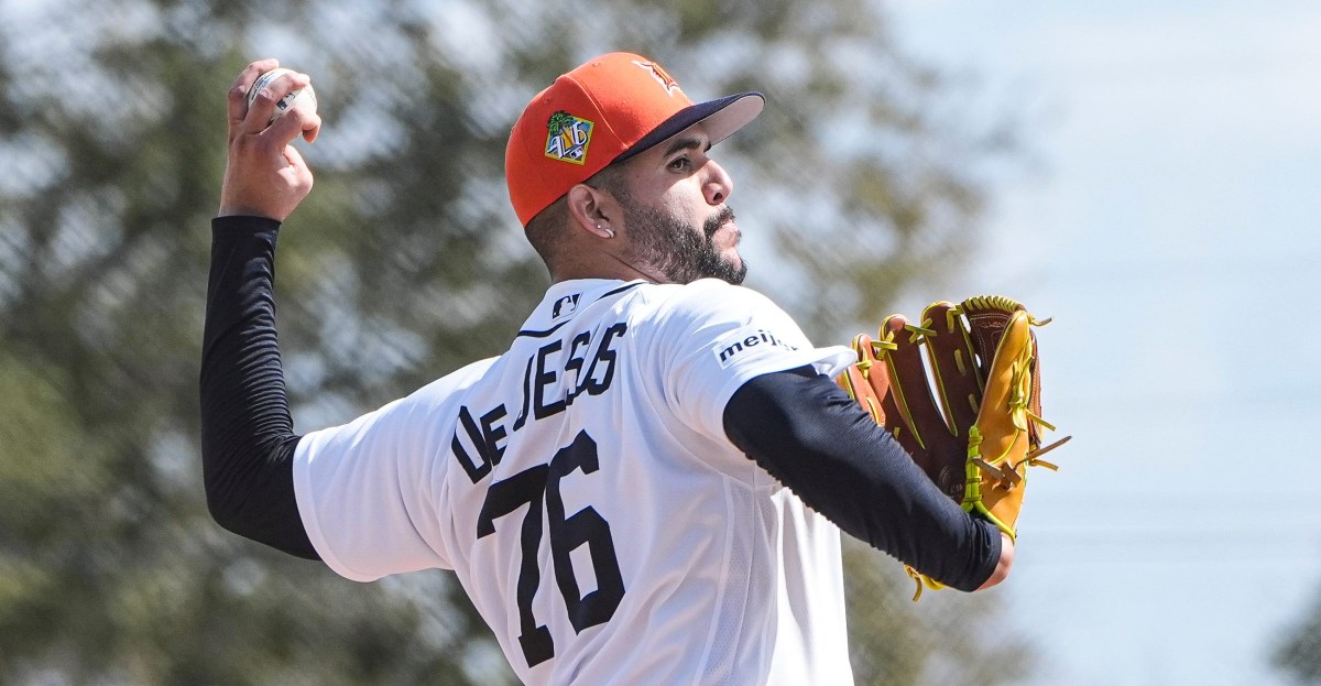 Enmanuel de Jesus punches out eight in dominant WBC performance