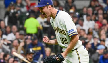 Brewers steamroll White Sox in 14-2 Opening Day victory