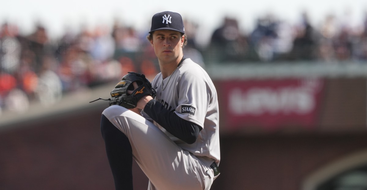 Schlittler dazzles, Yankees pitching shuts out Giants 3-0