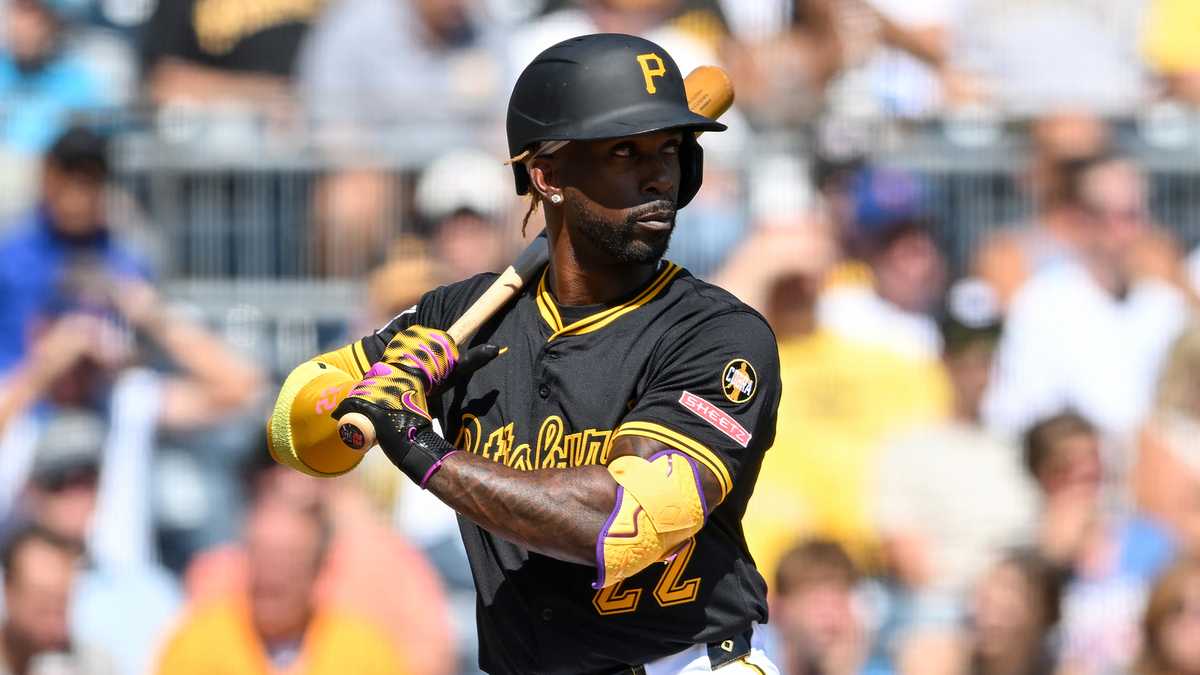 Andrew McCutchen signs with Texas Rangers