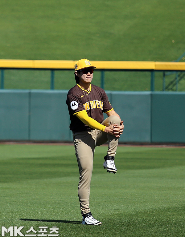 Song Sung-moon played his first game since recovering from the injury. Photo = MK Sports DB