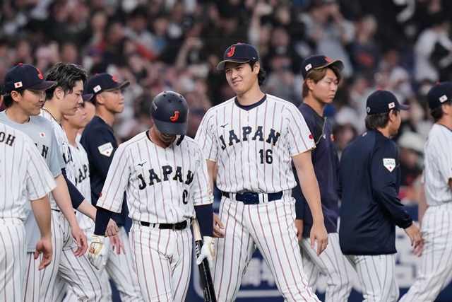 Ohtani went 0 for 3 in the warm-up match against Orix. Photo (AP) = Yonhap News