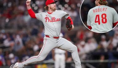 Phillies pitcher Daniel Robert collapses during bullpen session