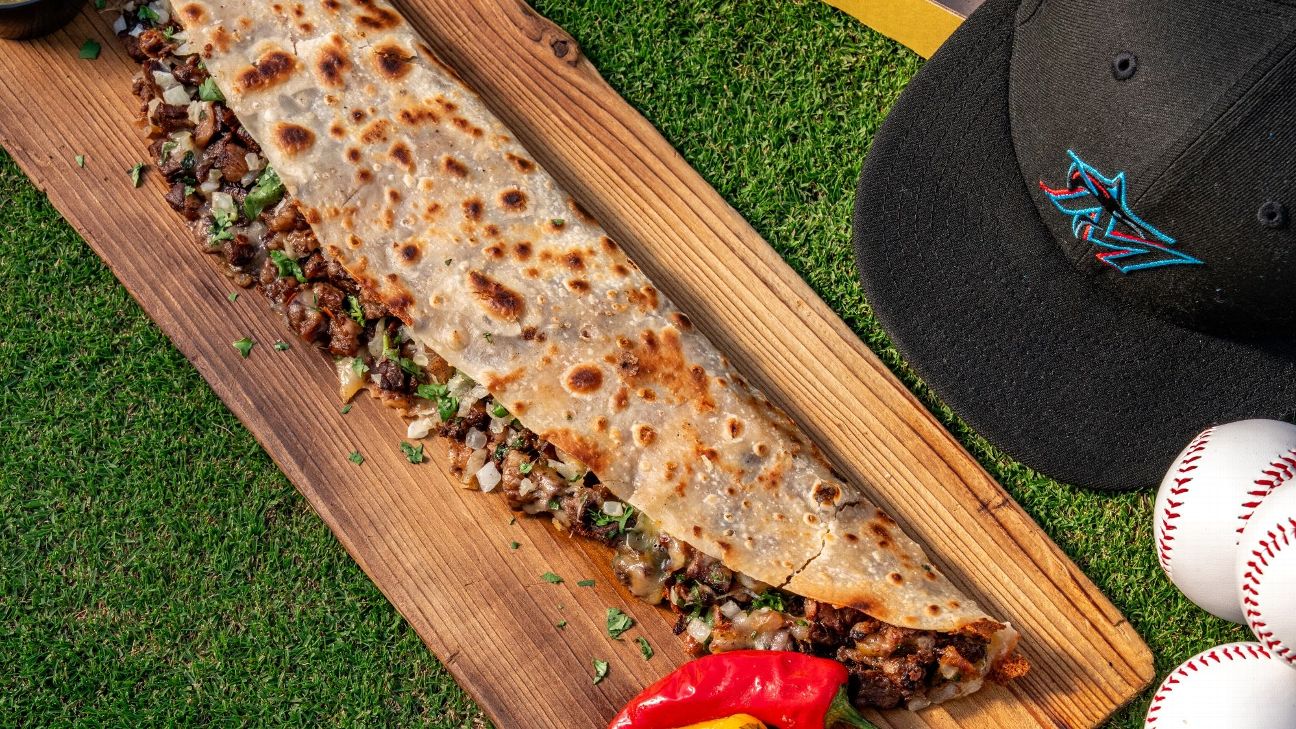 Marlins' 'Machete,' Rockies 'Glizzilla' tops 2026 new ballpark grub