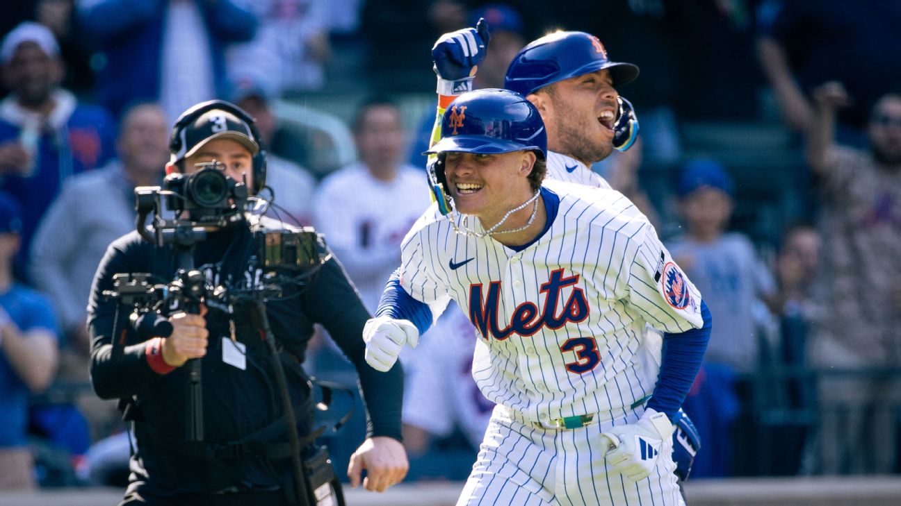 Carson Benge homers in big league debut to help Mets pound Pirates in opener