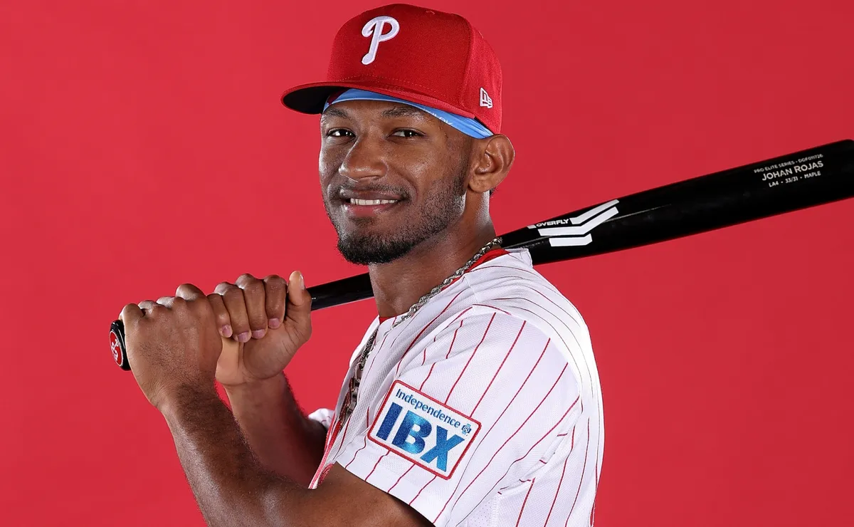 Phillies bring back Oscar Mercado to add depth after Johan Rojas suspension