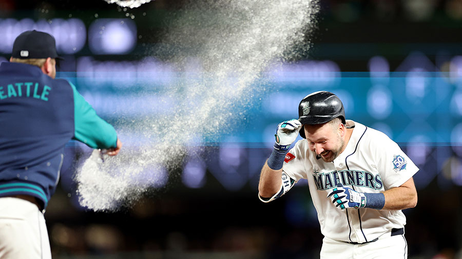 Seattle Mariners Cal Raleigh walkoff New York Yankees...