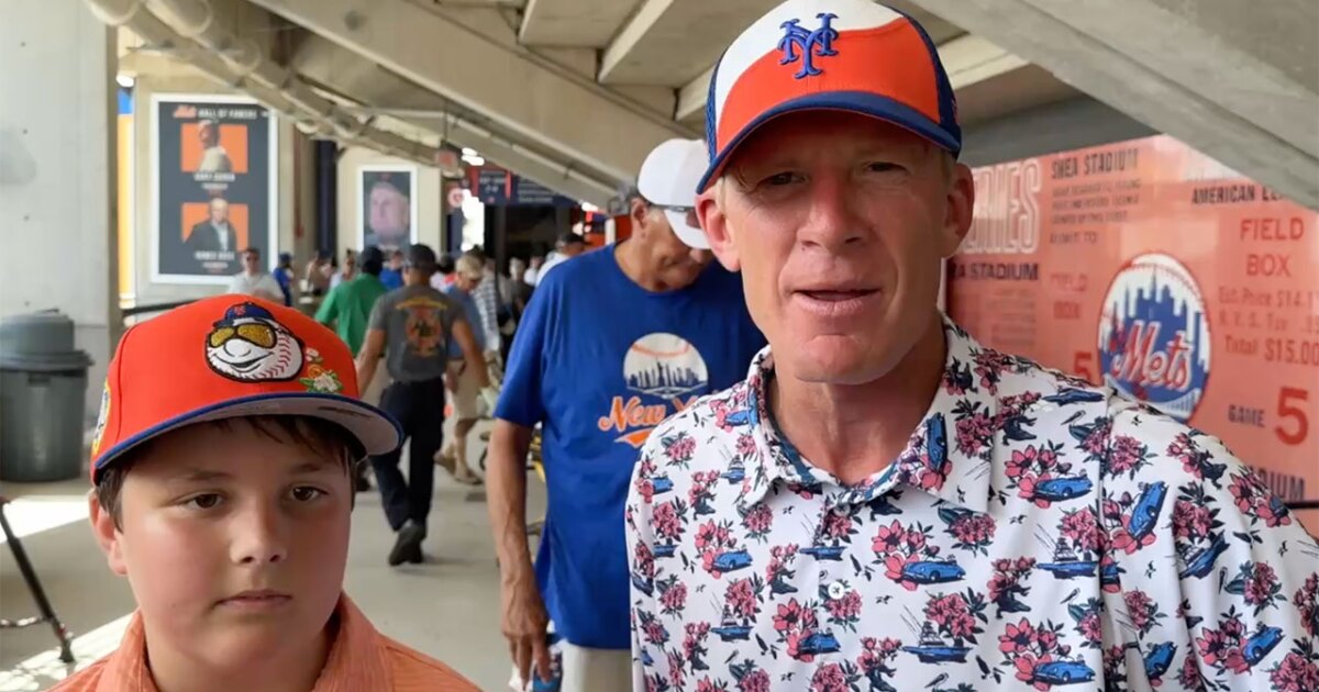Baseball fans pack Clover Park for Mets-Yankees