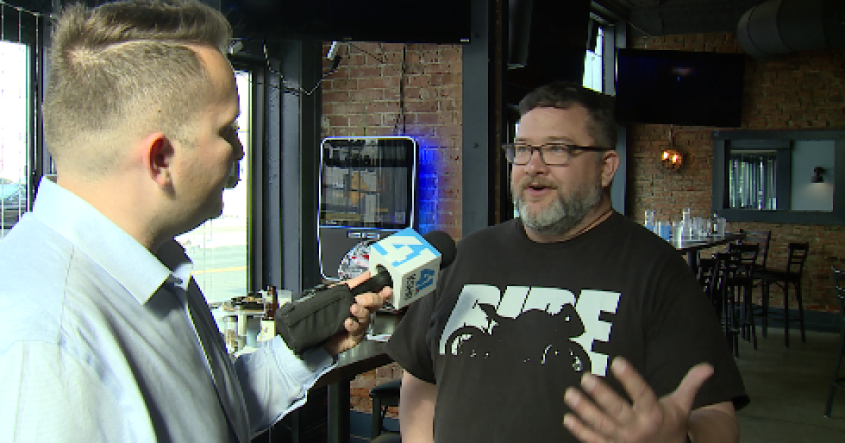 John Sherman praises Atlanta ballpark; fans split over downtown stadium idea