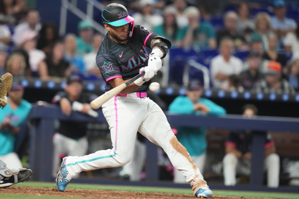 Caissie's tiebreaking single in 8th lifts Marlins to 4-3 win over Rockies