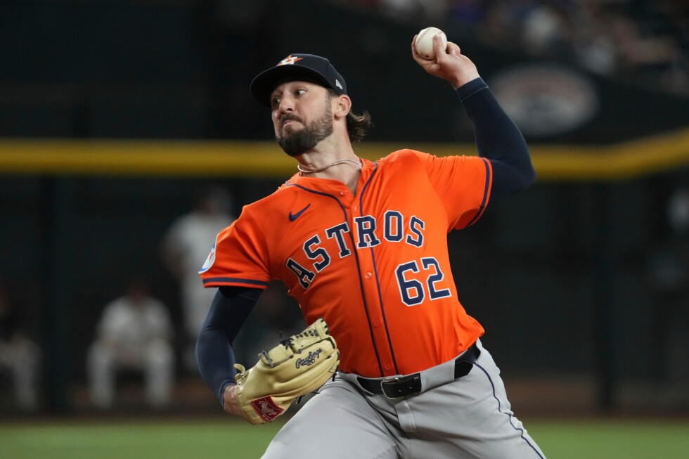 Astros lefty Bennett Sousa to open season on IL with oblique strain