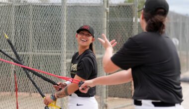 Boston Red Sox host Mo'ne Davis, Kelsie Whitmore and other women's baseball stars