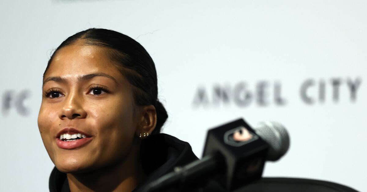 Angel City defeats rival Bay FC to remain unbeaten