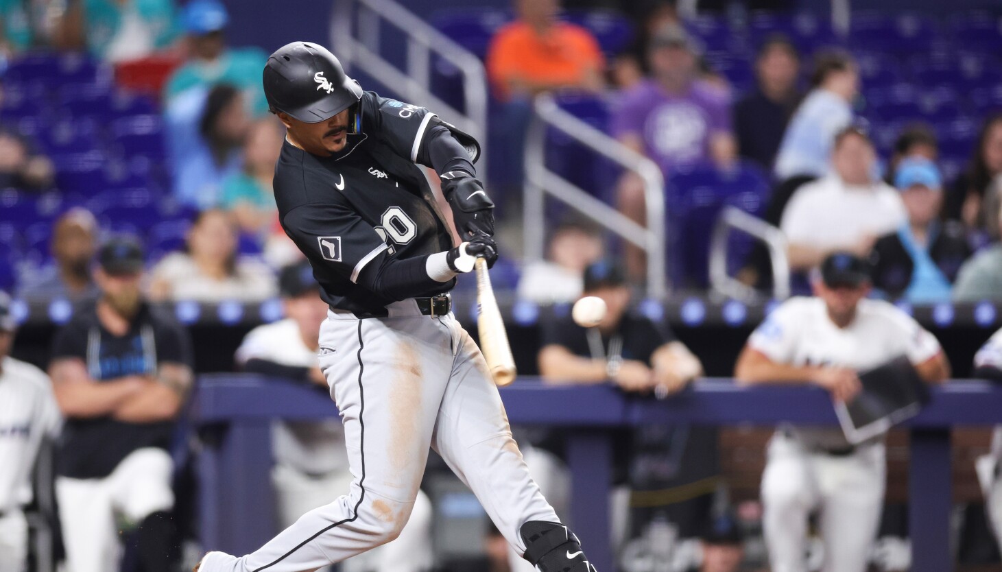 Miguel Vargas’ grand slam helps White Sox shake off season-opening ‘jitters’ for first win