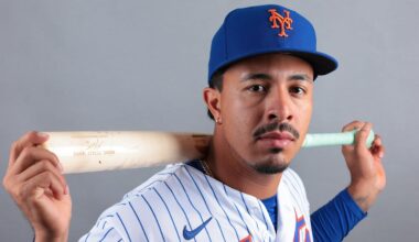 Mar 28, 2026; New York City, New York, USA; New York Mets center fielder Luis Robert Jr. (88) hits a three run walk off home run against the Pittsburgh Pirates during the eleventh inning at Citi Field. Mandatory Credit: Gregory Fisher-Imagn Images