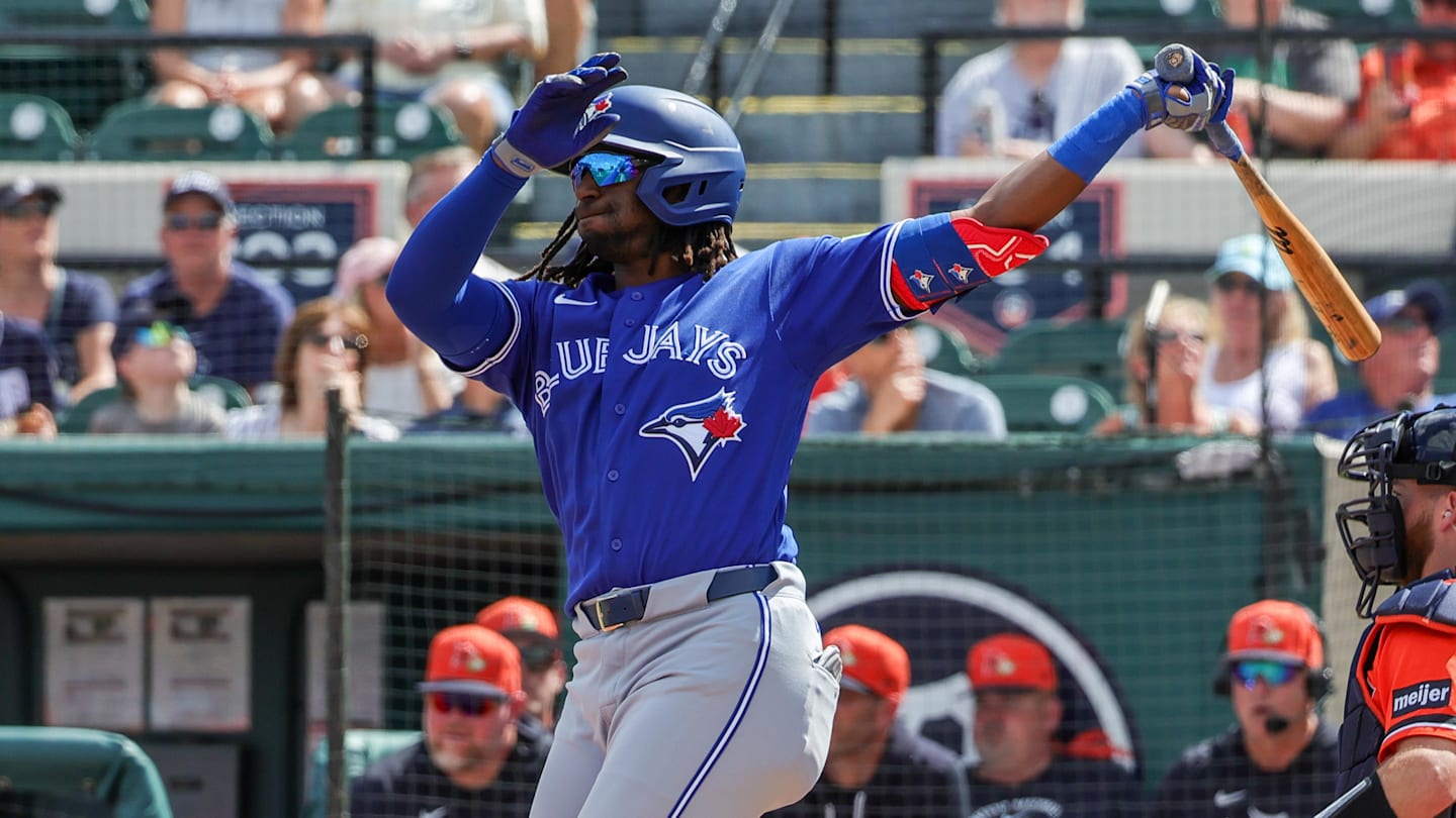 Mar 1, 2026; Lakeland, Florida, USA; Toronto Blue Jays third baseman Charles McAdoo (26) hits during the third inning against the Detroit Tigers at Publix Field at Joker Marchant Stadium. Mandatory Credit: Mike Watters-Imagn Images