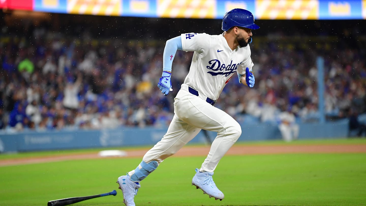 Mar 31, 2026; Los Angeles, California, USA; Los Angeles Dodgers center fielder Andy Pages (44) runs after hitting an RBI single against the Cleveland Guardians during the fourth inning at Dodger Stadium. Mandatory Credit: Gary A. Vasquez-Imagn Images