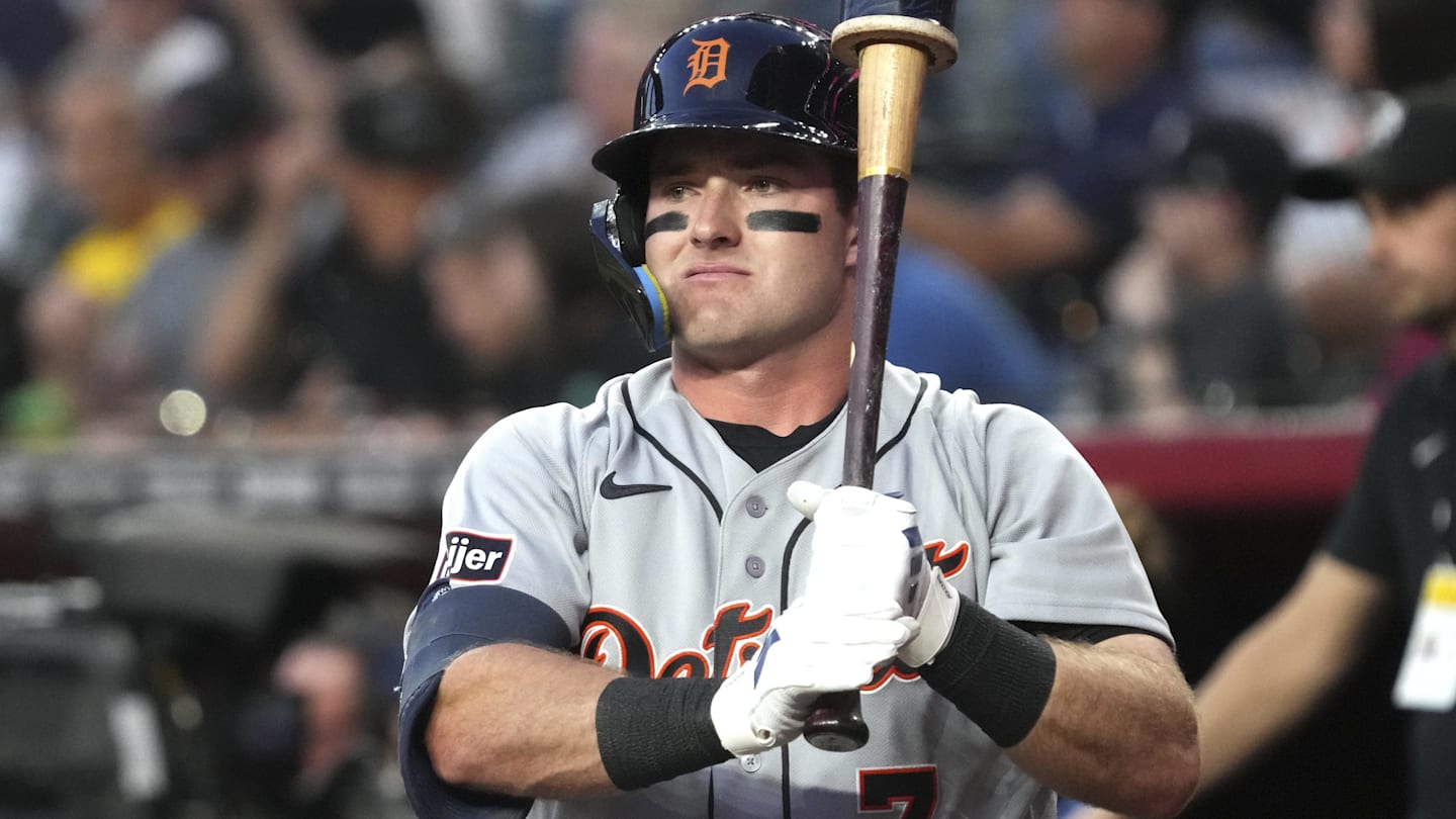 Mar 31, 2026; Phoenix, Arizona, USA; Detroit Tigers shortstop Kevin McGonigle (7) gets ready to hit against the Arizona Diamondbacks in the first inning at Chase Field. Mandatory Credit: Rick Scuteri-Imagn Images