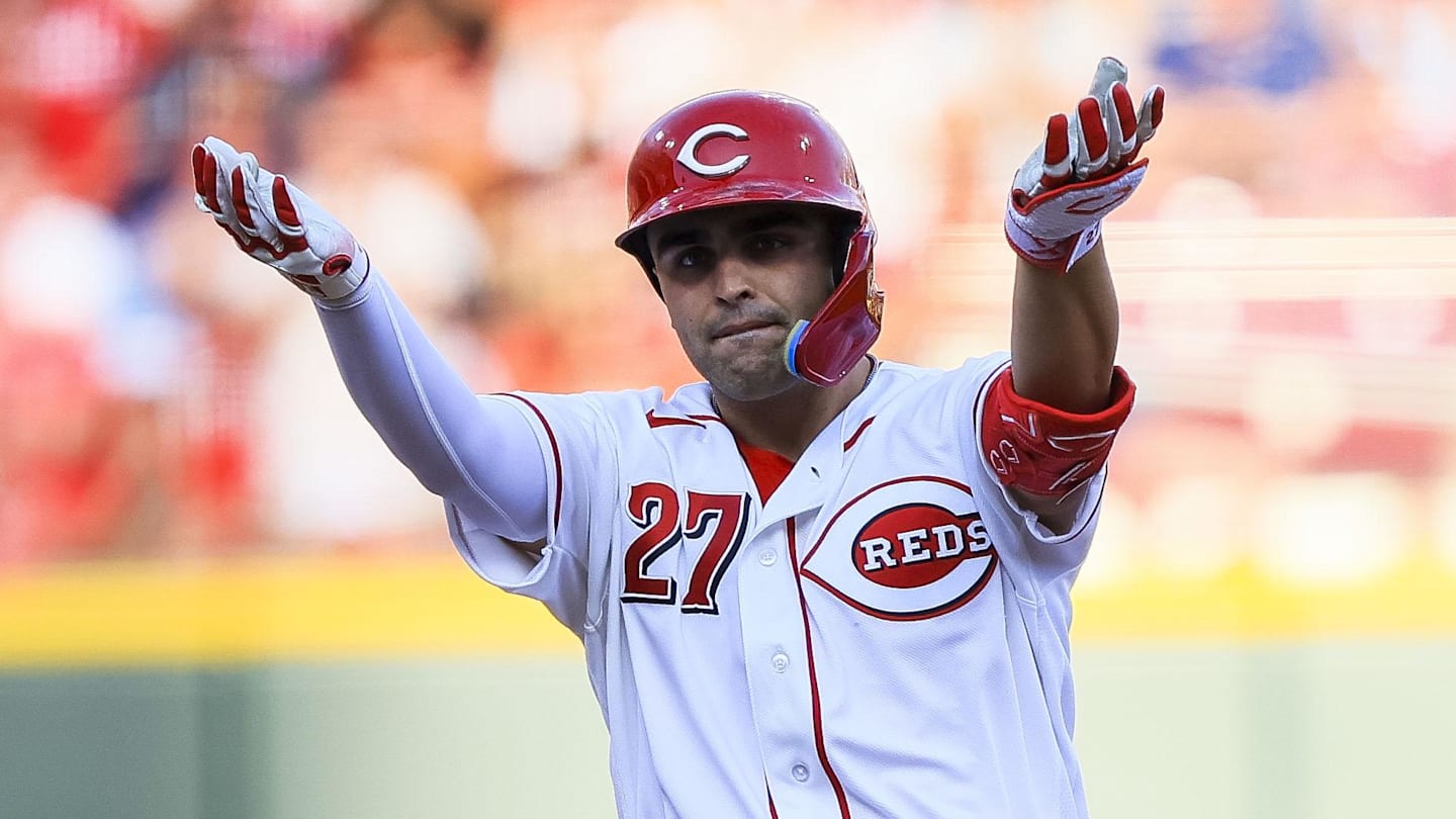 Cincinnati Reds first baseman Sal Stewart (27) reacts