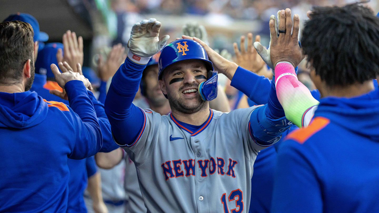 Four-Run 8th Inning Lifts Mets to 5-2 Comeback Victory over Giants