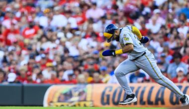 Aug 16, 2025; Cincinnati, Ohio, USA; Milwaukee Brewers outfielder Steward Berroa (35) steals second in the second inning against the Cincinnati Reds at Great American Ball Park. Mandatory Credit: Katie Stratman-Imagn Images