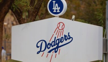 No Smartphone, No Ticket: LA Dodgers' Digital-Only Policy Blocks Loyal Fan