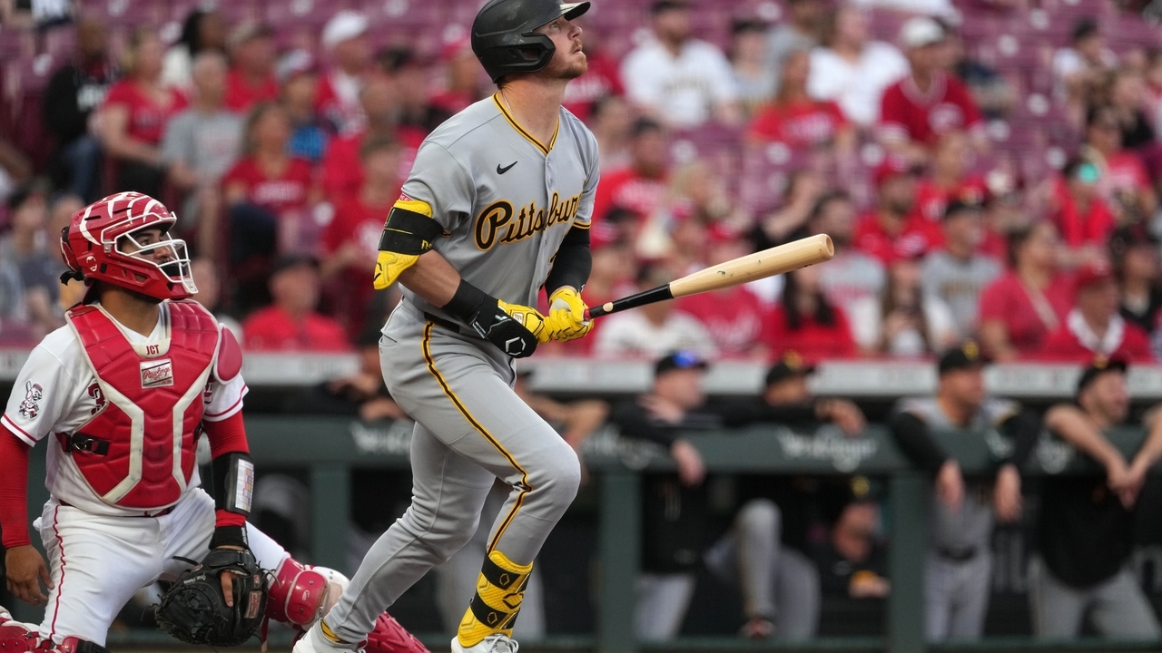 Cruz homers twice, O'Hearn and Reynolds also go deep as Pirates beat Reds 8-3